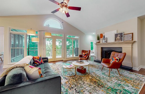 Big Canoe House | Top of the Trees Oasis