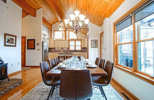 Snowshoe House | Top property on Snowshoe Mountain North Westridge 32 is as magnificent as its western views!