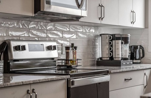 Airdrie House | Top Rated Home (3%) » Large 4BR House » BBQ Grill