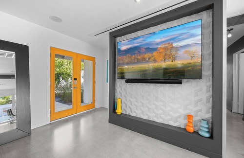 Racquet Club Estates House | Top Rated Luxury Oasis – Pool, Spa & Mountain Views!