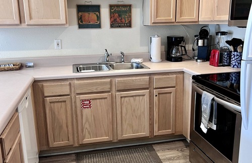 Port St. Joe House | Top-rated townhome! Special End of Summer Rates! 2 min walk to beach!