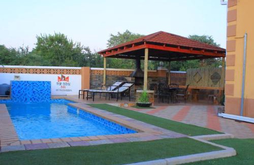 Kasane Bed & Breakfast | Top Stay Inn
