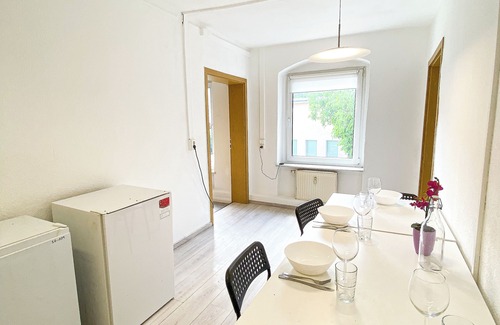 Prenzlauer Berg Apartment | Top-wohnung für Gruppen, 15 min zum Alex, mit Privatem Parkplatz