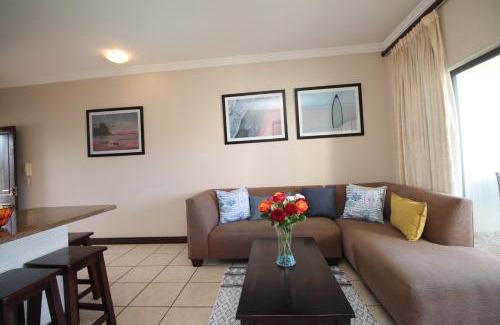 Margate Apartment | Topanga Beach Apartment