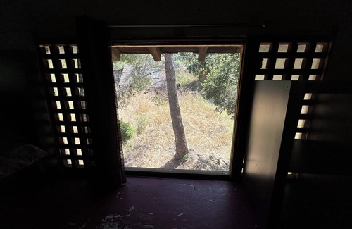 Topanga Cabin | Topanga Japanese Tea House + Private Creek + Mountain Trails.