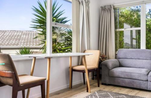 Torbay Apartment | Torbay 1BR Bolthole - WiFi - Seaviews