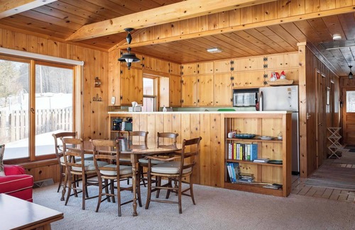 Bellaire House | TORCH LAKE CLASSIC COTTAGE