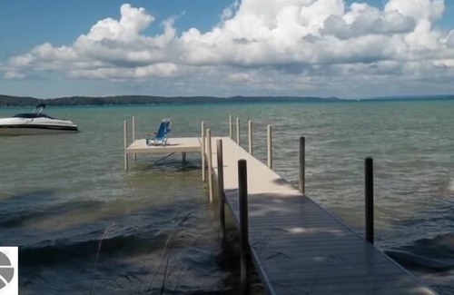 Rapid City Cottage | TORCH LAKE COTTAGE - ENJOY SUMMER ON BEAUTIFUL TORCH LAKE
