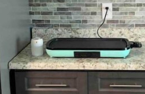 Milton House | Toria’s Place: Check in at 12pm. Spacious, with hot tub