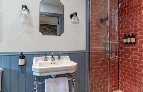 Alford Cottage | Tornahatnach - 19th Century Cosy Cottage in Aberdeenshire
