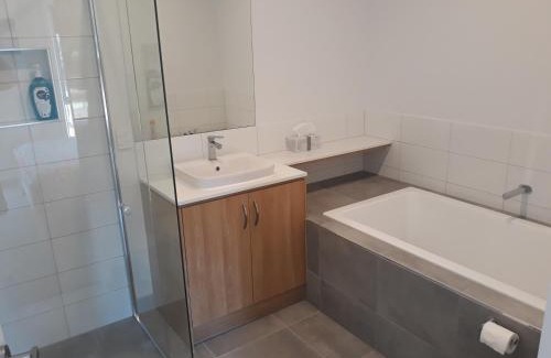 Torquay House | Torq of the Town!