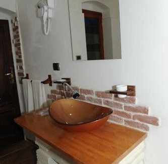 Valenzano Bed & Breakfast | Torre Balzano B&B