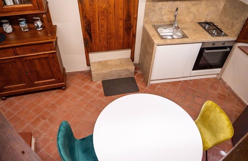 Serre di Rapolano Apartment | Torre di Serre - Medieval tower rental