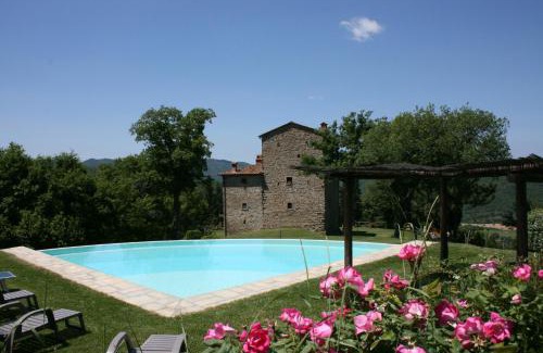 Pieve di Chio Villa | Torre Di Vignale