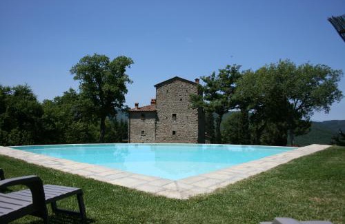 Pieve di Chio Villa | Torre Di Vignale