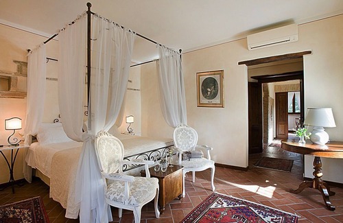 Narni Villa | Torre Palombara is an exclusive Villa, built around a15th Century “Dove Tower”