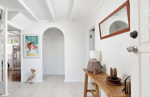 Salamander Bay House | Tosari – Stay 3, Pay 2