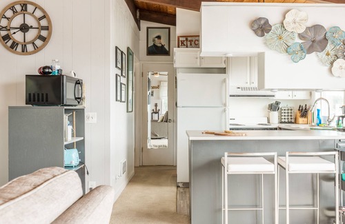 Coupeville House | Totally Beachin' Getaway by AvantStay | Waterfront