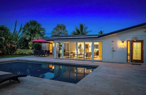 BallenIsles House | ¡totalmente Remodelado! ¡enorme Patio Trasero, Piscina, Cenador!