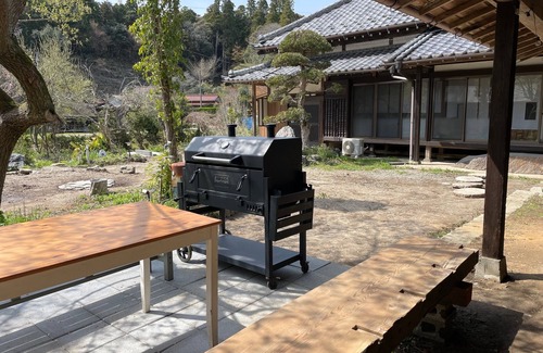 Isumi House | Totoro vibes, country side 120 year old house,10 adults. Beautiful and clean.