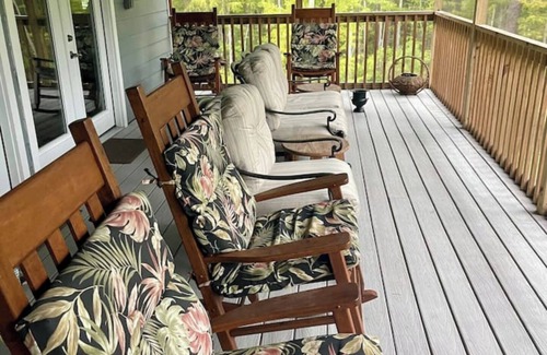 Inglis House | Touched by the Cedars Cabin near Cedar Key