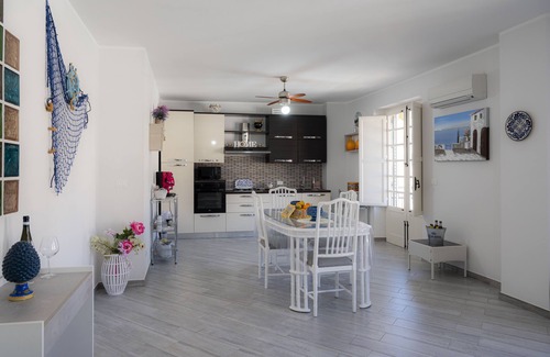Porticello Apartment | Tourist apartment near the sea in charming Sicilian fishing village
