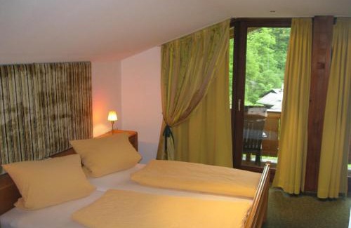 Schoenau am Koenigssee Hotel | Tourist Hotel Boehm