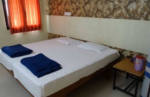 Daulatabad Hotel | Tourists Home