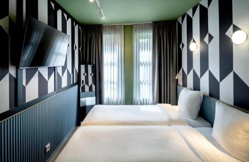 Burgwallen Nieuwe Zijde Hotel | Tourist Inn Hotel Amsterdam