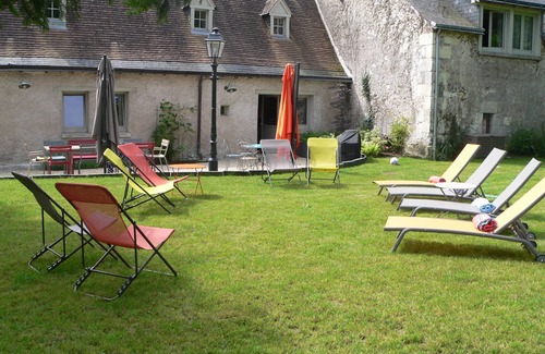 Joue-les-Tours Cottage | TOURS Longére 14 people 10 minutes City Center