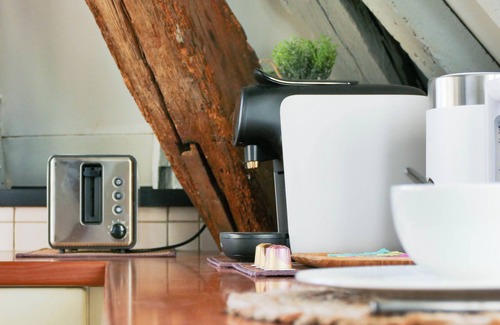 Downtown Angers Apartment | Toussaint Suite - Peaceful & authentic