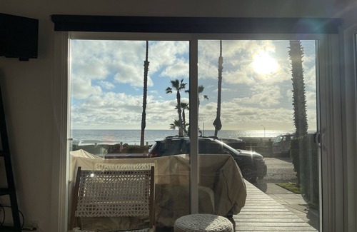 South Oceanside Apartment | Tower 6 3/4 Panoramic Ocean Views