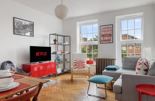 Stepney Green Apartment | Tower Bridge Hideaway - Whitechapel