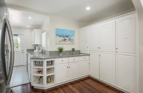 Fresno House | Tower District Sanctuary - Clean and Functional