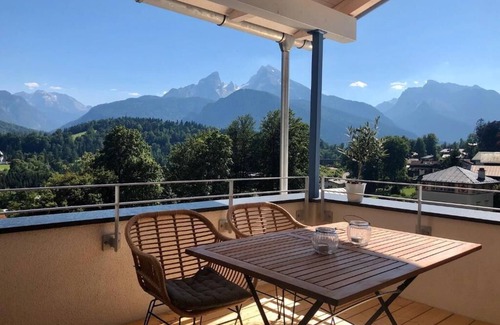 Berchtesgaden Apartment | Tower East, 2 sep. Bedroom, eat-in kitchen 100sqm