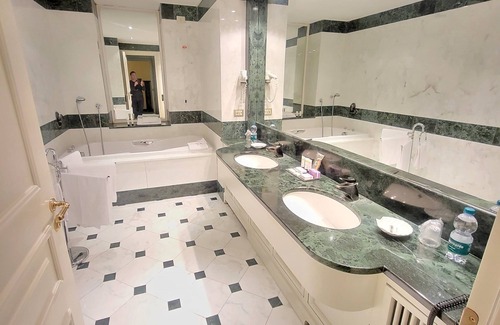 Sestri Ponente Hotel | Tower Genova Airport Hotel & Conference Center