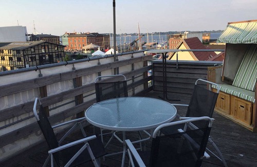 Old Town Apartment | Tower house/cottage with roof terrace - Gohr apartments