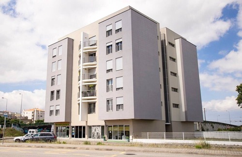 Aveiro Apartment | Tower House with Free Garage