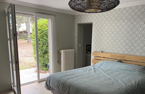 Casteljaloux House | Town center character villa near the lake