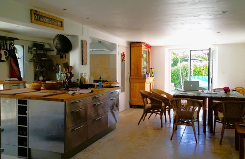 Roscoff House | Town center house 5 minutes from beaches (pets welcome).
