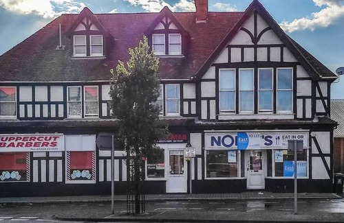 Great Yarmouth Apartment | Town Centre, 5 Mins From Train Station & Supermarkets, 10 Mins to the Beach