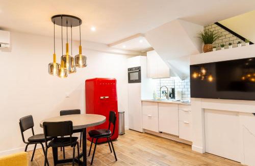 Charonne House | Town House Nation, Bastille, AC by LCC Agency