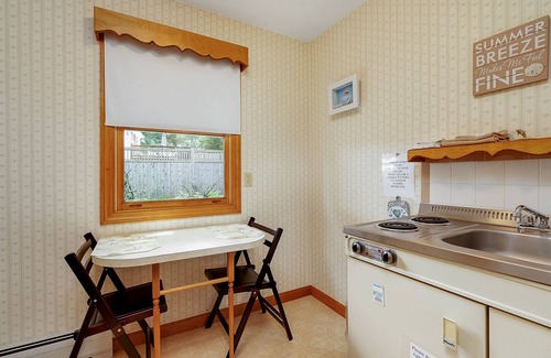 Ogunquit - Wells Hotel | Towne Lyne Motel