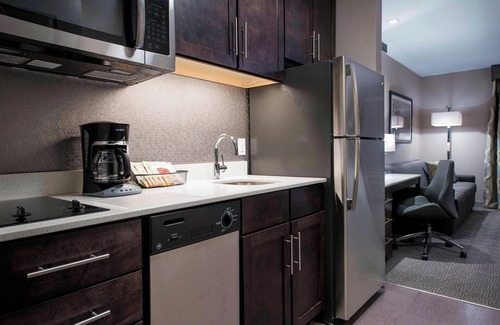 Chelsea Hotel | TownePlace Suites Boston Logan Airport/Chelsea