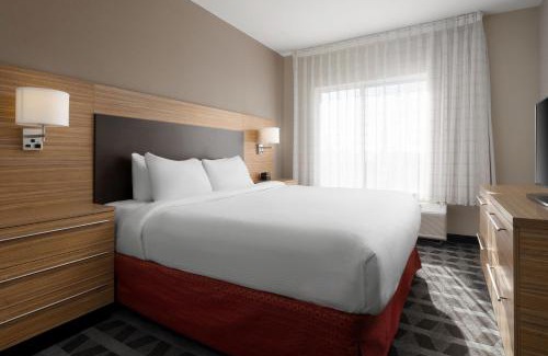 Milton Hotel | TownePlace Suites by Marriott Lafayette South
