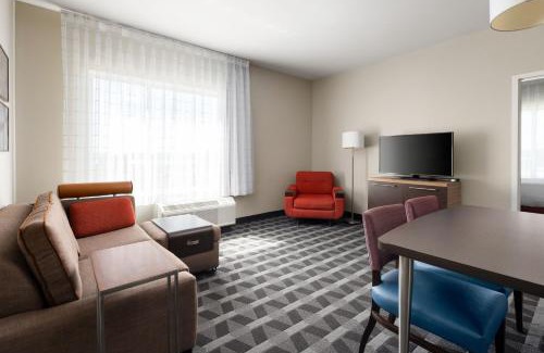 Milton Hotel | TownePlace Suites by Marriott Lafayette South