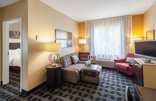 Southpoint Hotel | Towneplace Suites Marriott Jacksonville Butler Boulevard