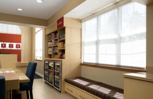 West San Jose Hotel | TownePlace Suites San Jose Cupertino