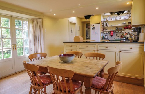 Thornhill House | TOWNHEAD OF AUCHENBAINZIE, pet friendly, with open fire in Thornhill