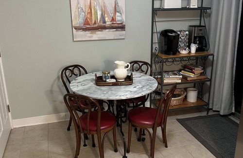 West Ashley House | Townhome 4 miles to Downtown Charleston
